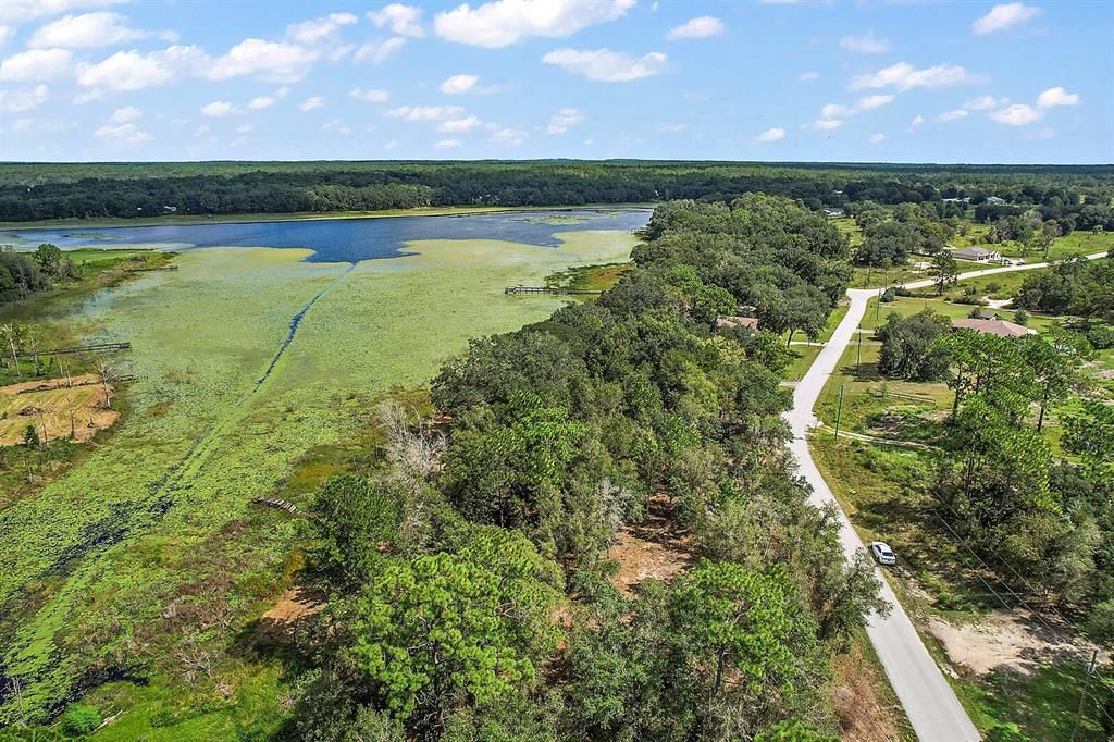 На продажу: $87,500 (1.37 acres)