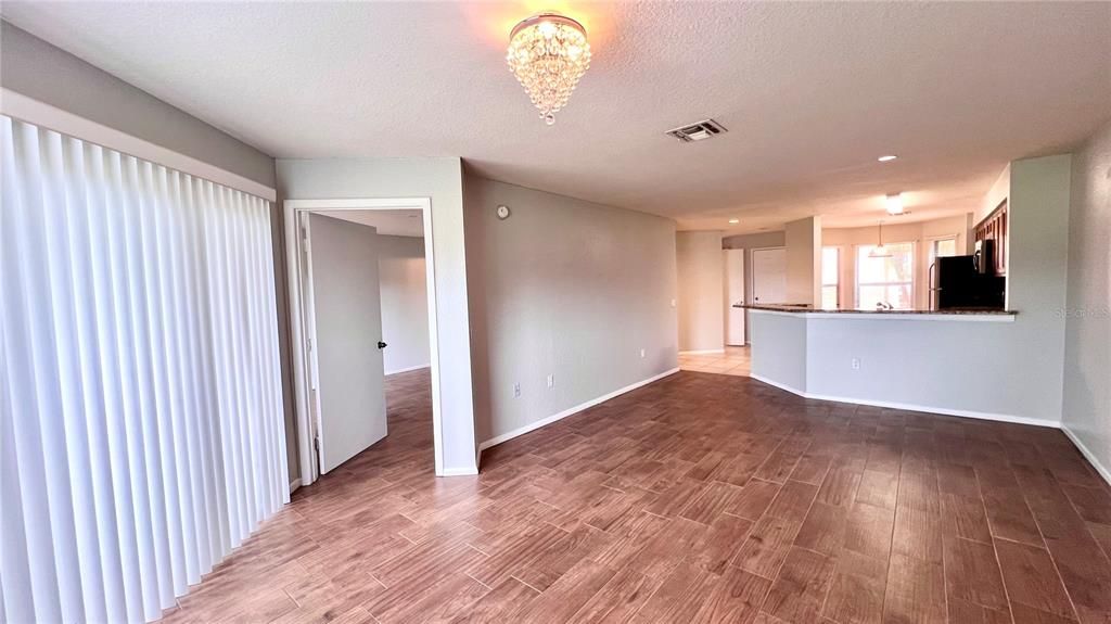 For Rent: $1,850 (2 beds, 2 baths, 1169 Square Feet)