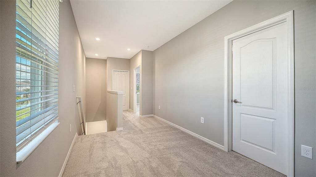 Под контрактом: $394,990 (3 спален, 2 ванн, 1790 Квадратных фут)