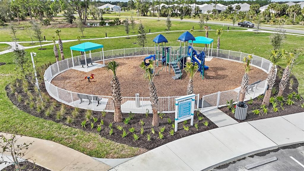 Под контрактом: $394,990 (3 спален, 2 ванн, 1790 Квадратных фут)