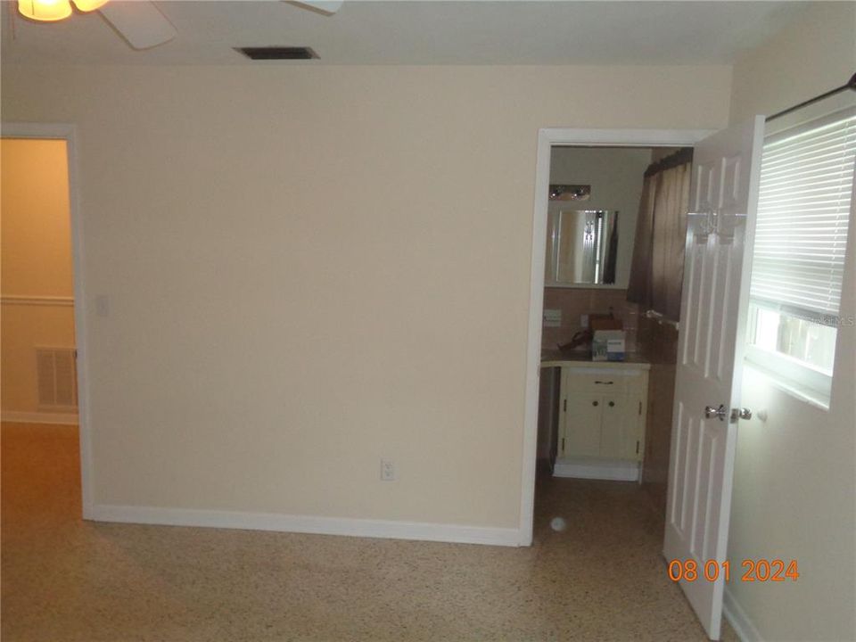 For Rent: $1,795 (3 beds, 2 baths, 1552 Square Feet)