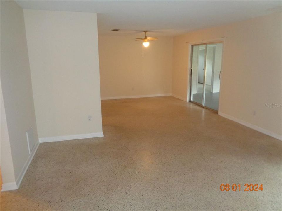 For Rent: $1,795 (3 beds, 2 baths, 1552 Square Feet)