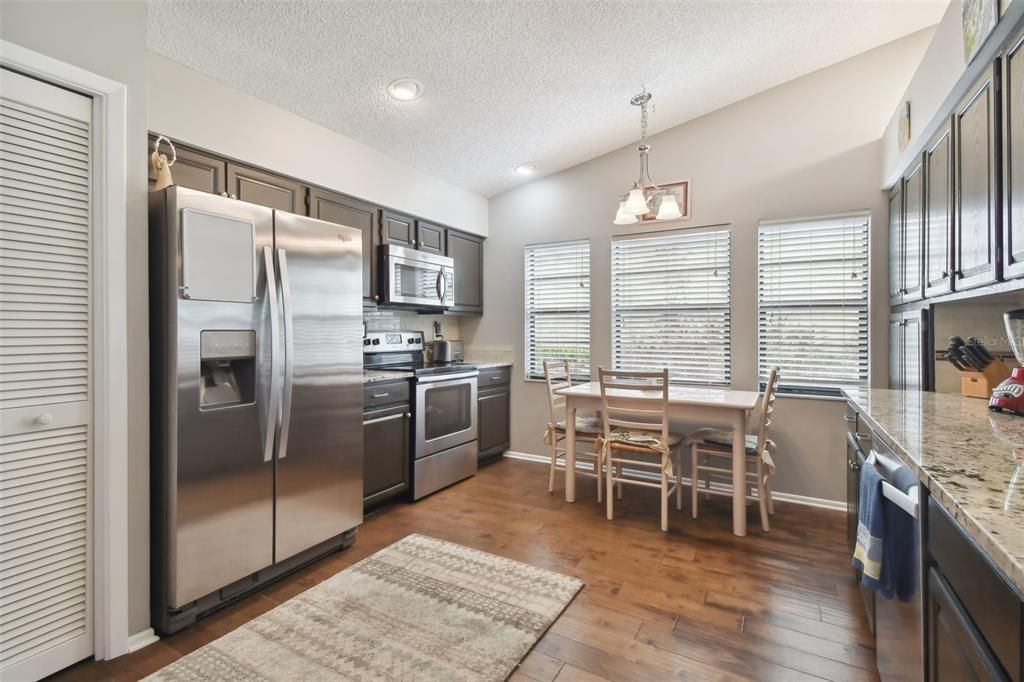 Active With Contract: $529,900 (4 beds, 2 baths, 1632 Square Feet)