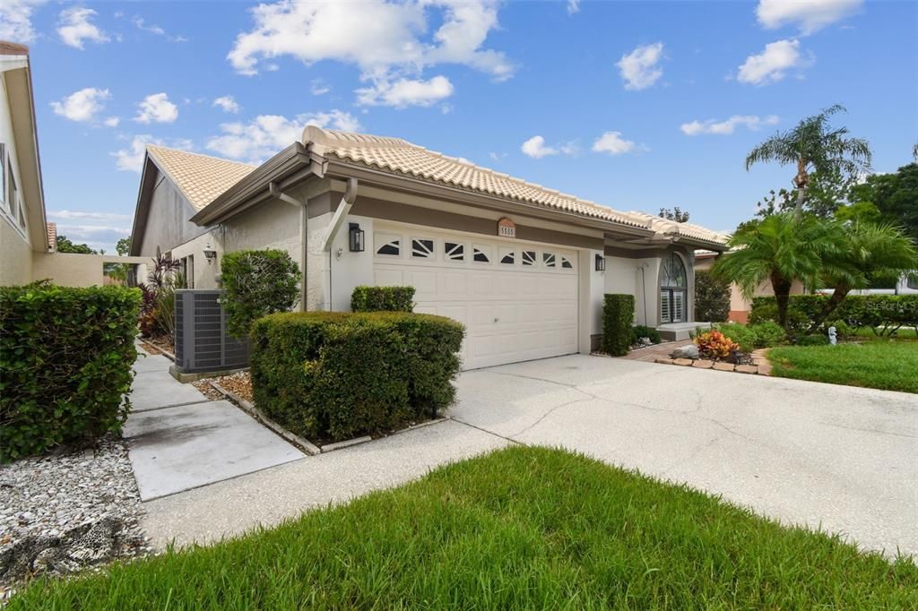 Active With Contract: $529,900 (4 beds, 2 baths, 1632 Square Feet)