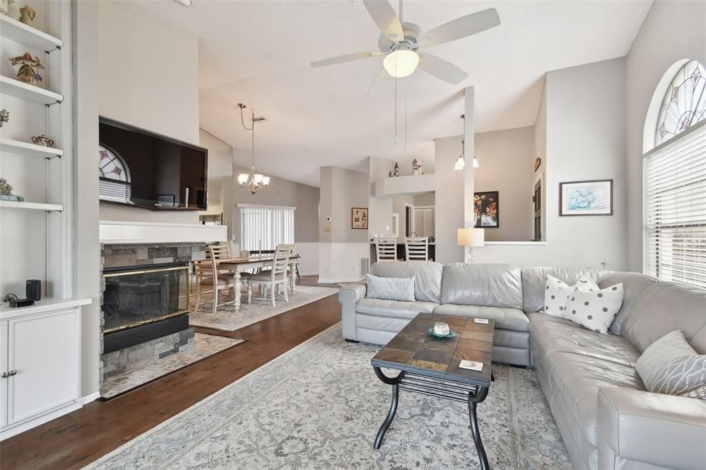 Active With Contract: $529,900 (4 beds, 2 baths, 1632 Square Feet)