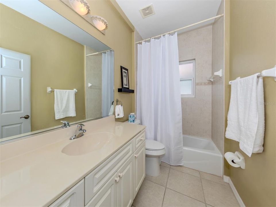 Active With Contract: $360,000 (2 beds, 2 baths, 1486 Square Feet)