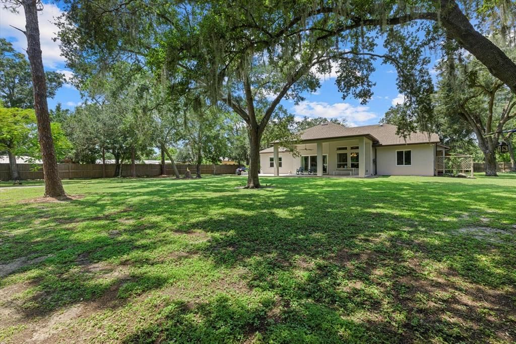 For Sale: $1,200,000 (3 beds, 2 baths, 2712 Square Feet)