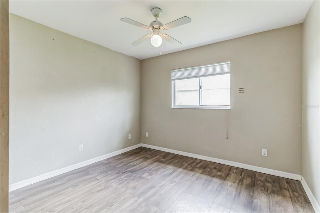 For Sale: $309,988 (3 beds, 2 baths, 1479 Square Feet)