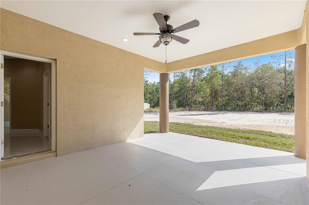 COVERED OVERSIZED LANAI WITH LIGHTING AND CEILING FAN