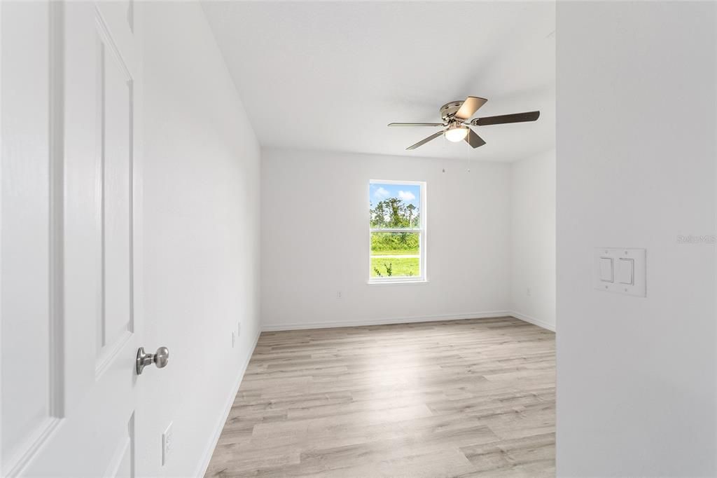 For Sale: $264,900 (3 beds, 2 baths, 1240 Square Feet)