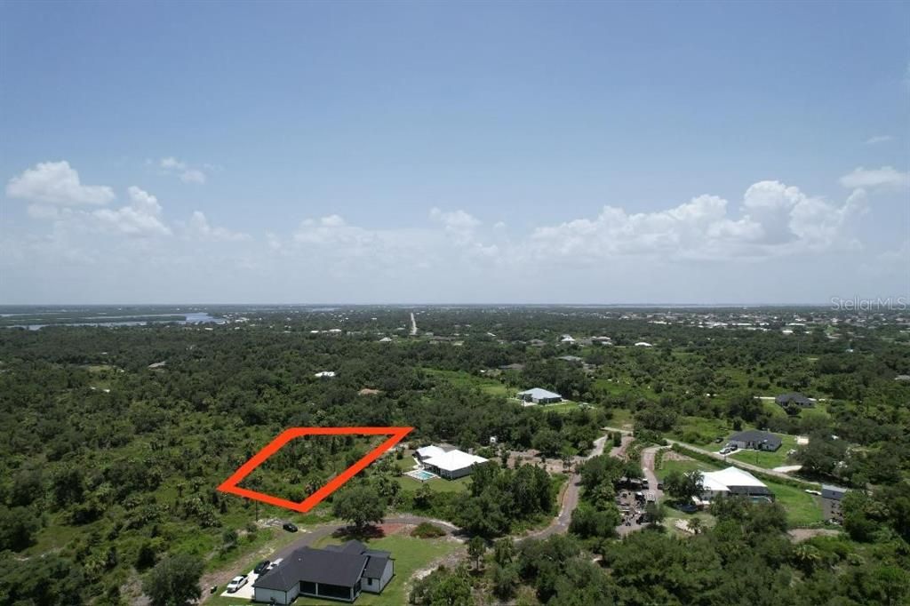 En Venta: $55,900 (0.23 acres)