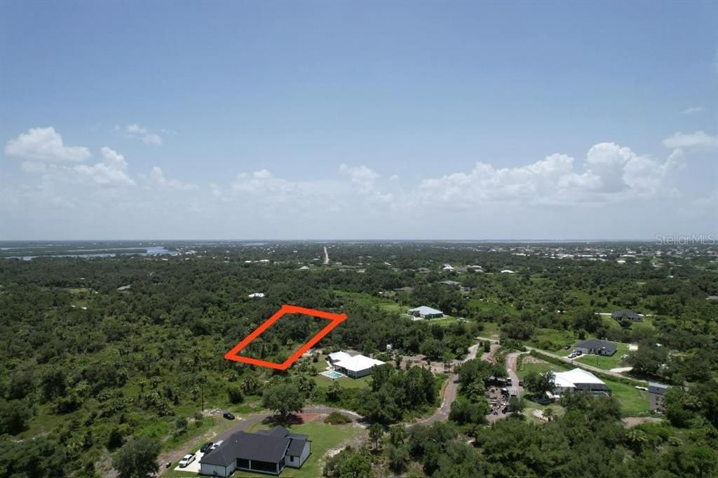 En Venta: $55,900 (0.23 acres)