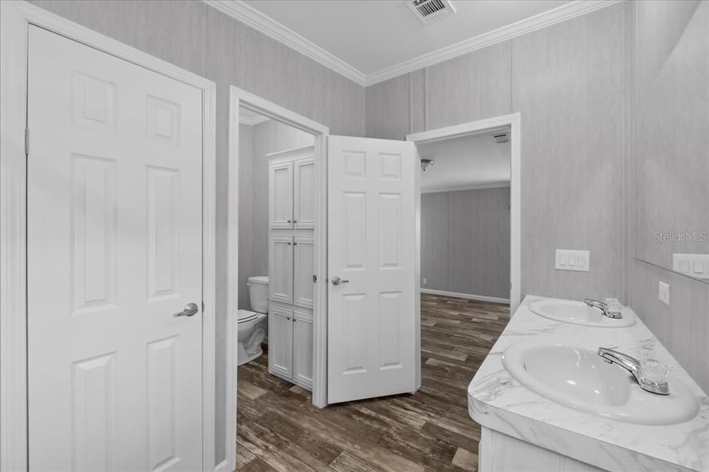 Primary Bathroom w/ Private Water Closet