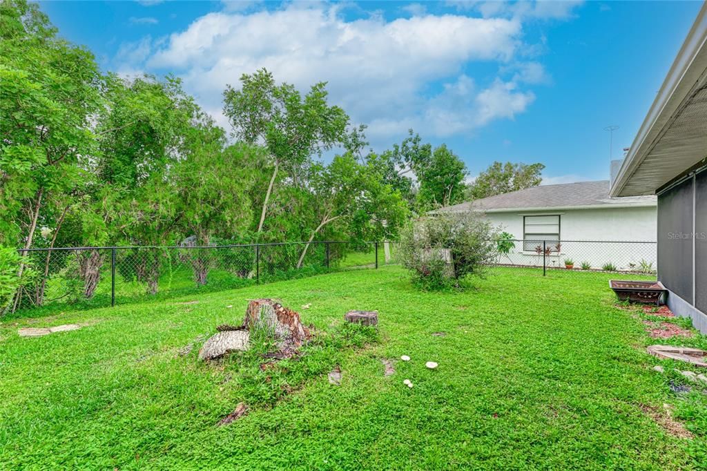 For Sale: $525,000 (3 beds, 2 baths, 2043 Square Feet)