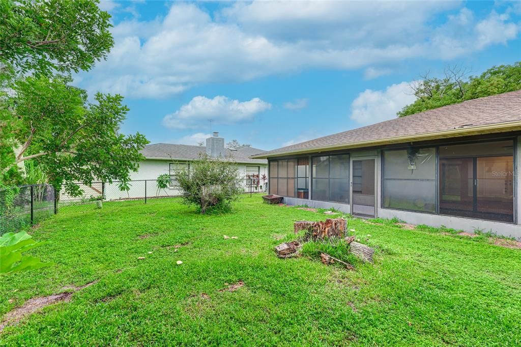 For Sale: $525,000 (3 beds, 2 baths, 2043 Square Feet)