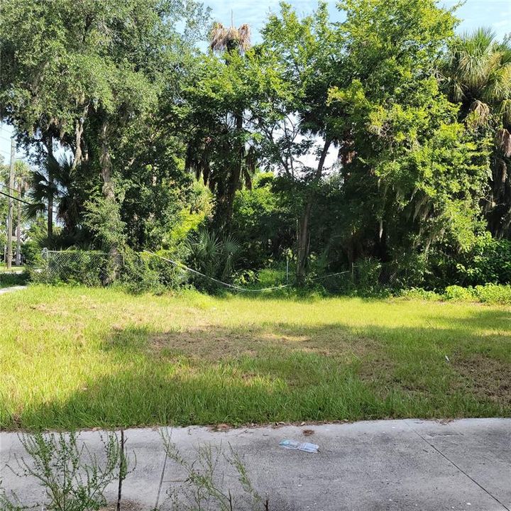 En Venta: $35,000 (0.06 acres)