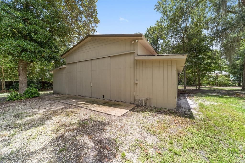 Active With Contract: $899,000 (4 beds, 2 baths, 2866 Square Feet)