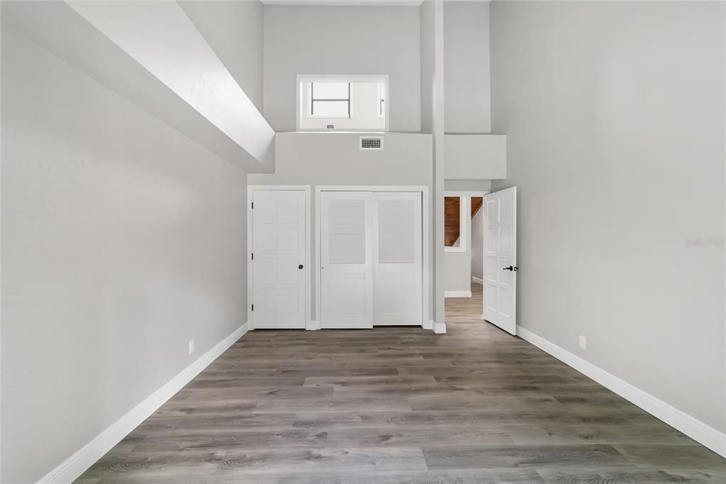 Active With Contract: $899,000 (4 beds, 2 baths, 2866 Square Feet)