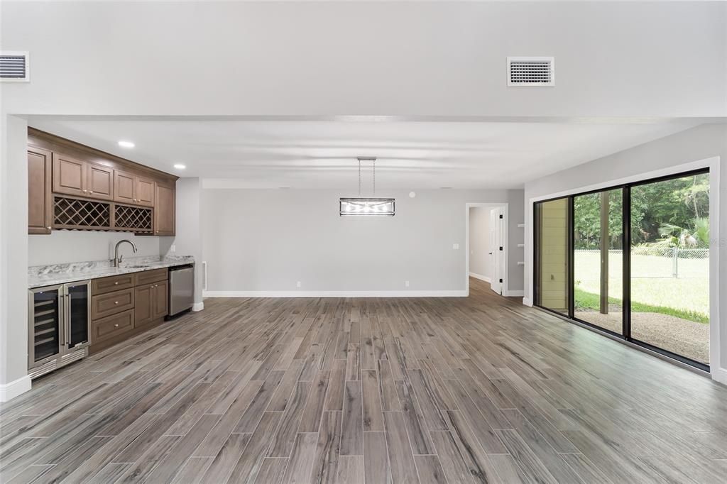 Active With Contract: $899,000 (4 beds, 2 baths, 2866 Square Feet)