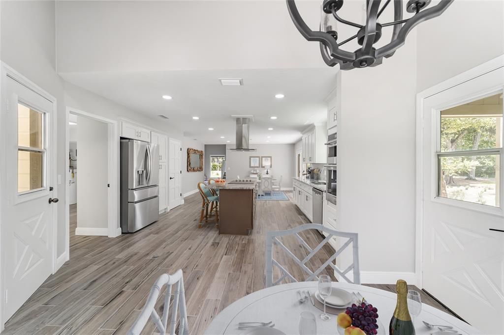 Active With Contract: $899,000 (4 beds, 2 baths, 2866 Square Feet)