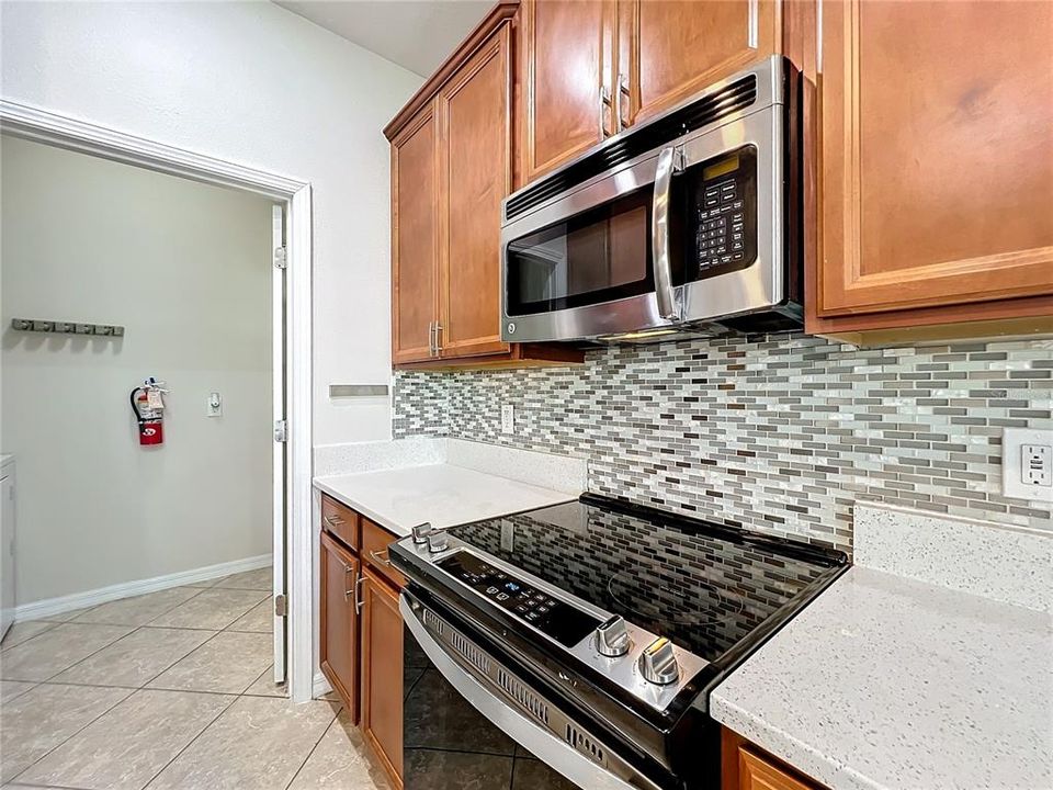 Active With Contract: $2,500 (3 beds, 2 baths, 1717 Square Feet)