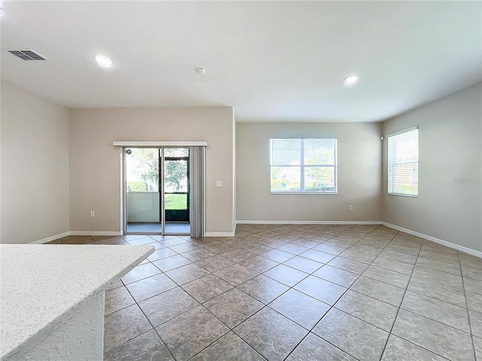 Active With Contract: $2,500 (3 beds, 2 baths, 1717 Square Feet)