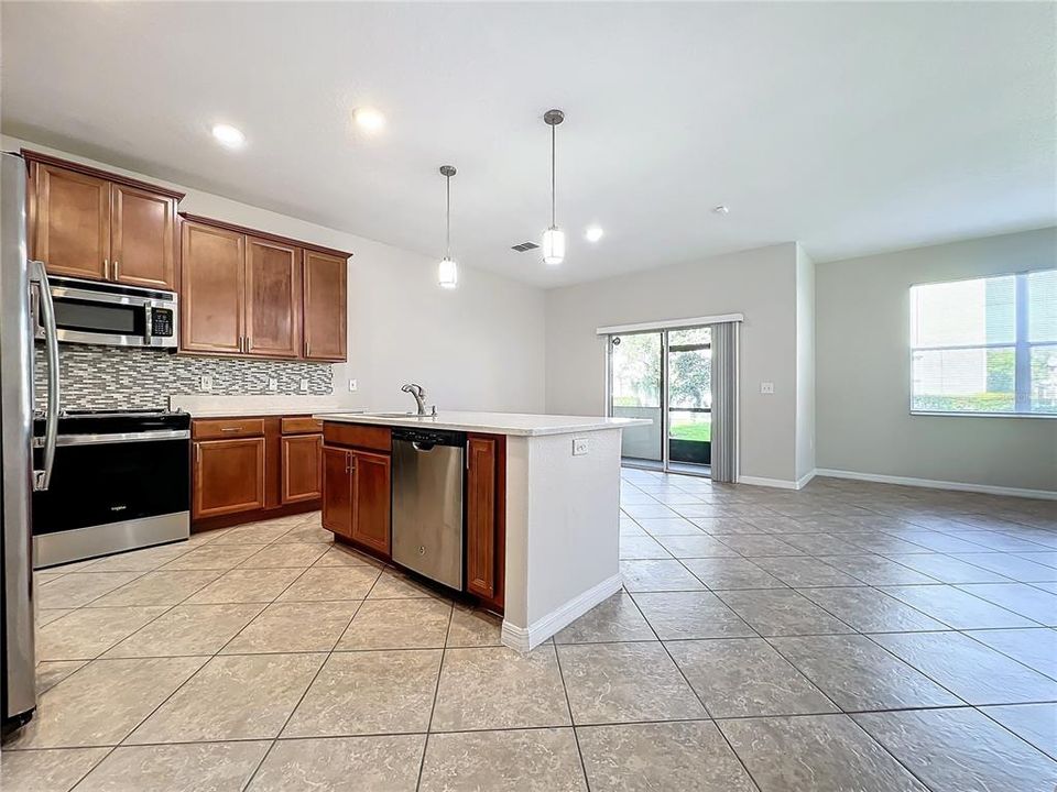 Active With Contract: $2,500 (3 beds, 2 baths, 1717 Square Feet)