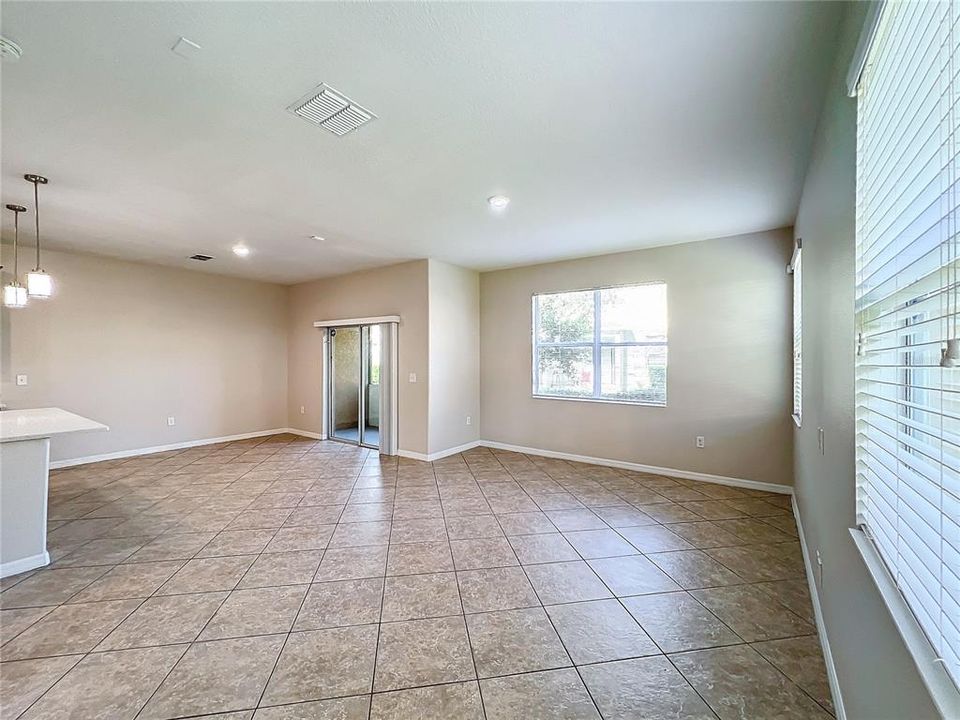 Active With Contract: $2,500 (3 beds, 2 baths, 1717 Square Feet)