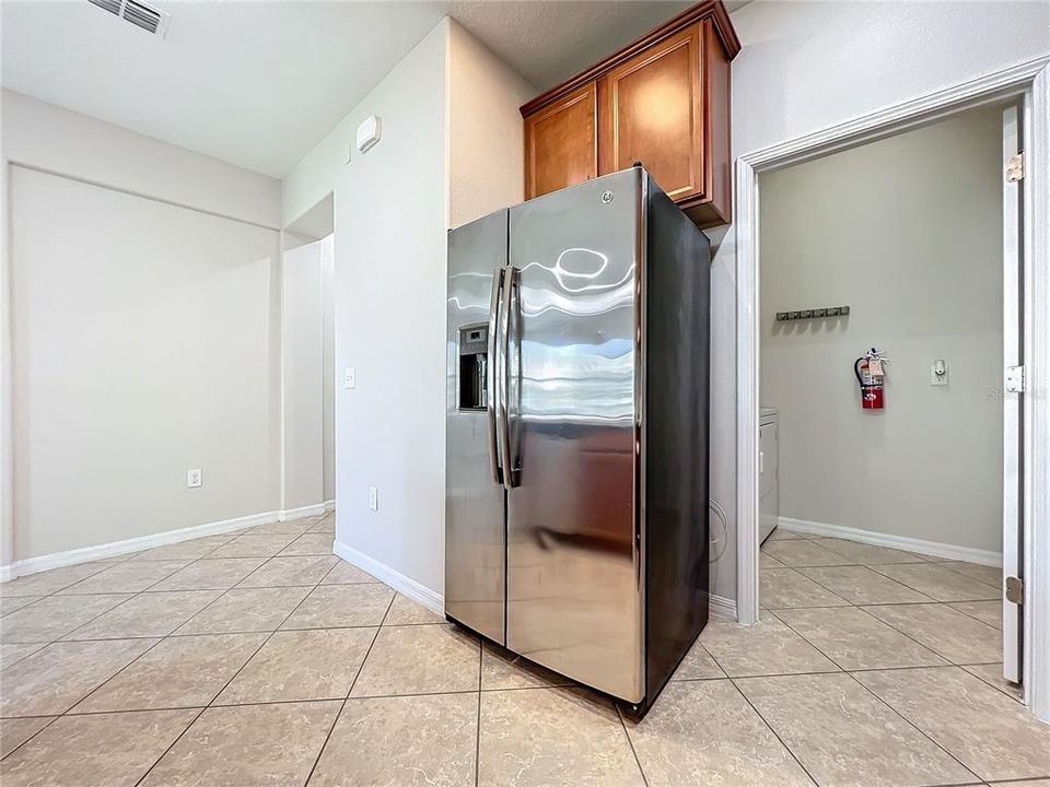 Active With Contract: $2,500 (3 beds, 2 baths, 1717 Square Feet)