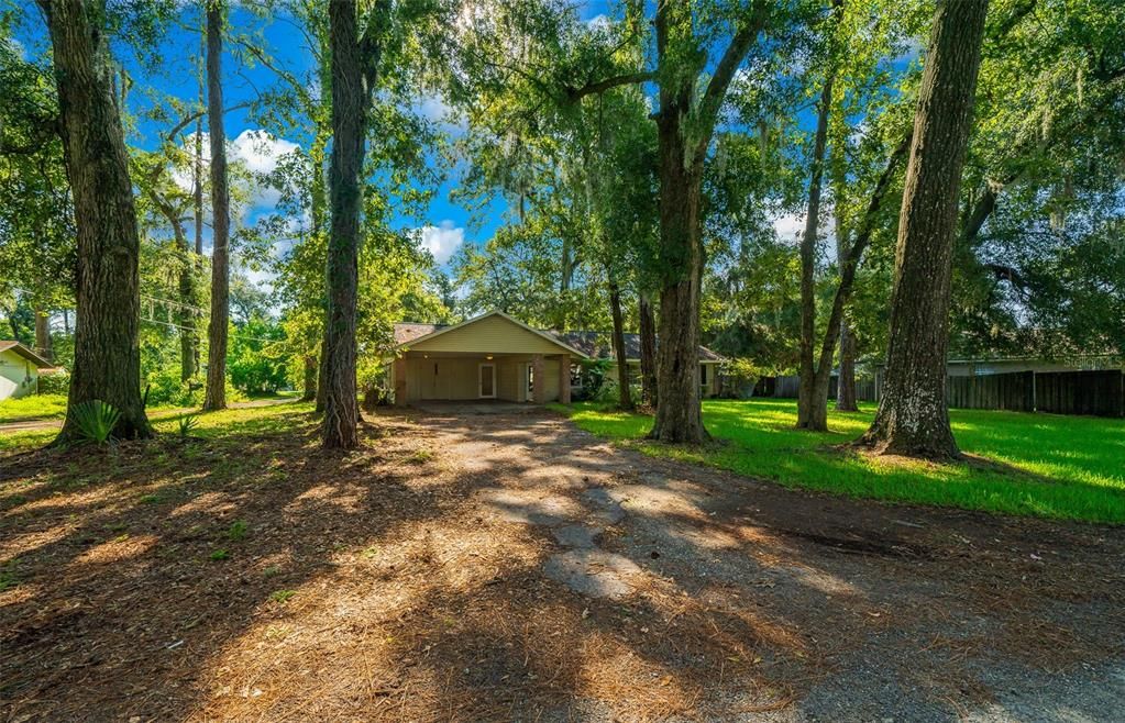 Active With Contract: $215,000 (3 beds, 2 baths, 1288 Square Feet)