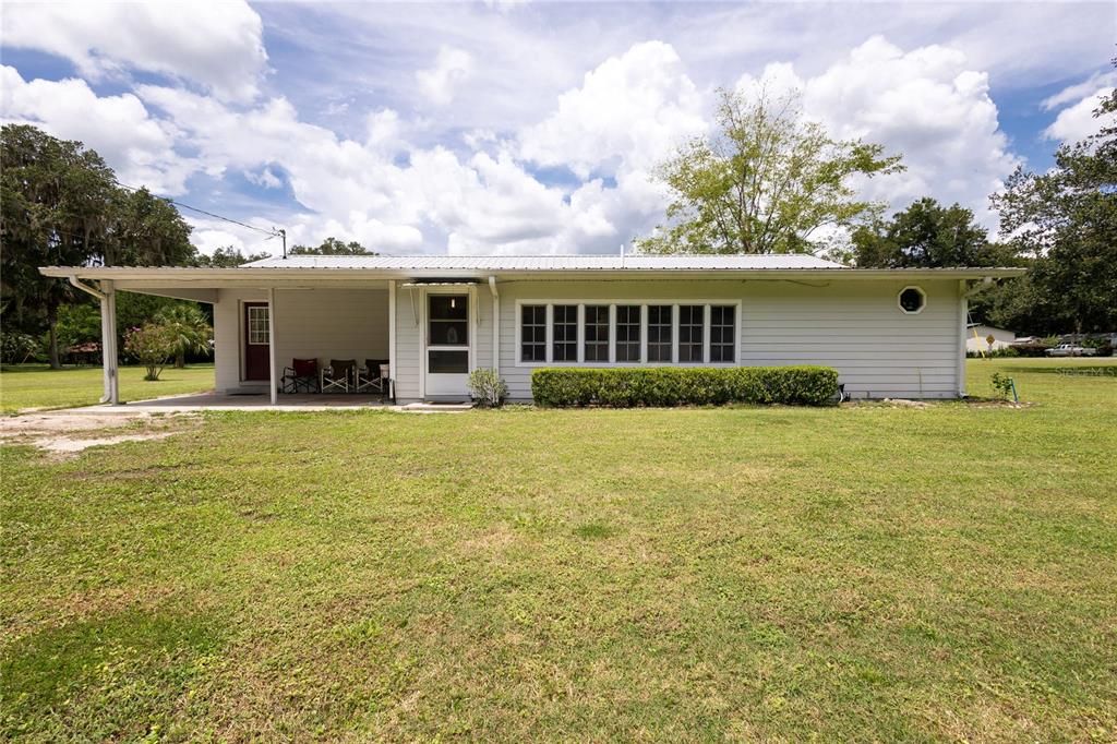 For Sale: $349,999 (3 beds, 2 baths, 1796 Square Feet)