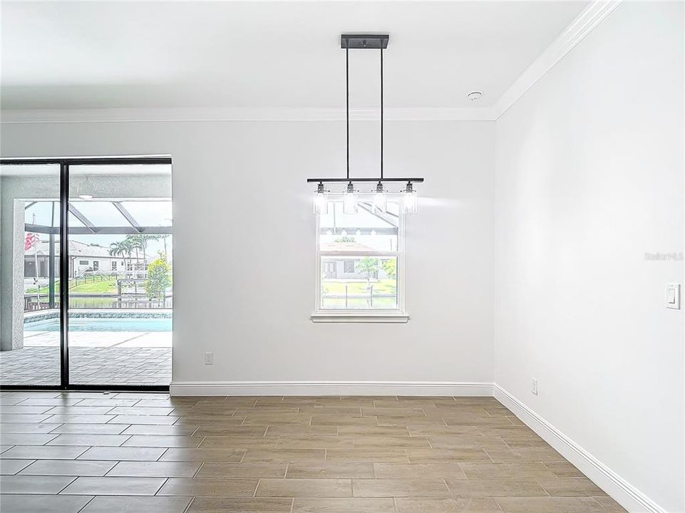 En Venta: $699,000 (3 camas, 2 baños, 1784 Pies cuadrados)