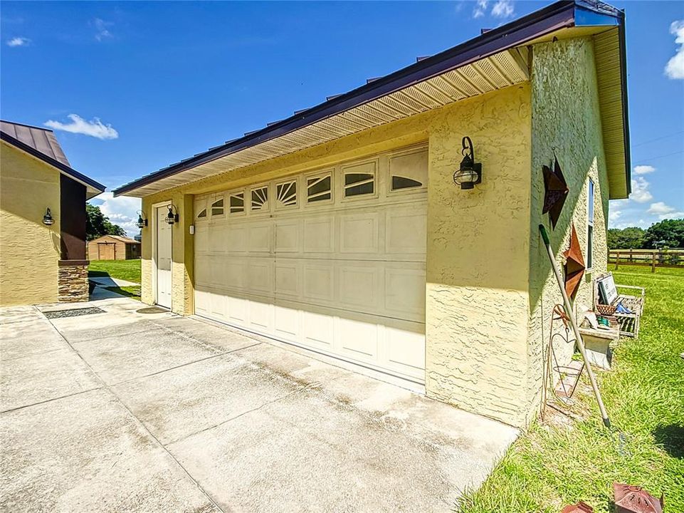 For Sale: $768,800 (3 beds, 2 baths, 2635 Square Feet)