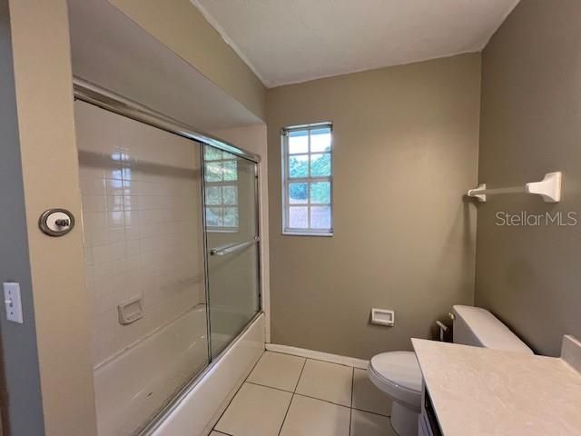 Active With Contract: $2,495 (3 beds, 2 baths, 2248 Square Feet)