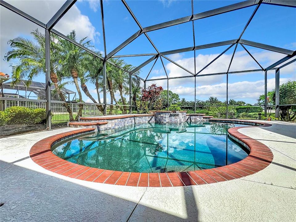 Pool and raised spa.