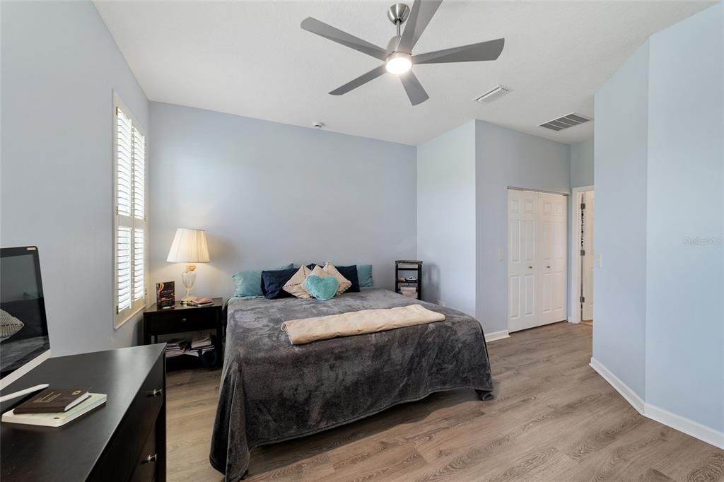 For Sale: $369,000 (2 beds, 2 baths, 1684 Square Feet)