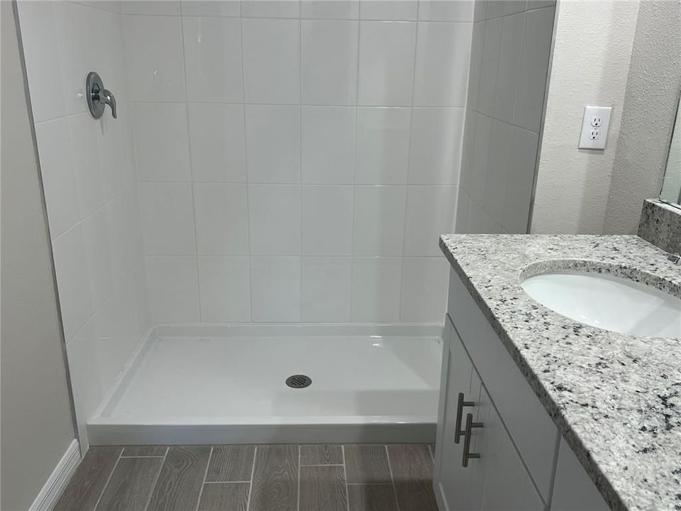 For Rent: $2,100 (3 beds, 2 baths, 1485 Square Feet)