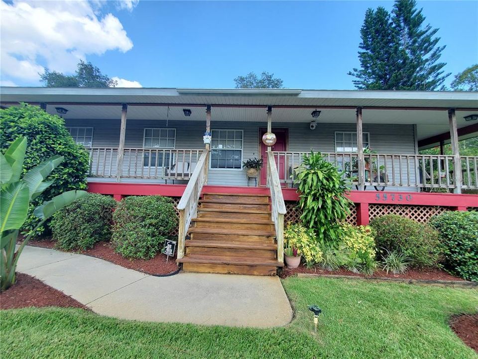 For Sale: $695,000 (3 beds, 2 baths, 1416 Square Feet)