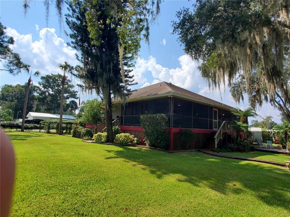 For Sale: $695,000 (3 beds, 2 baths, 1416 Square Feet)