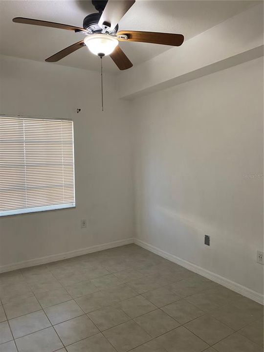 Active With Contract: $1,750 (3 beds, 2 baths, 1151 Square Feet)