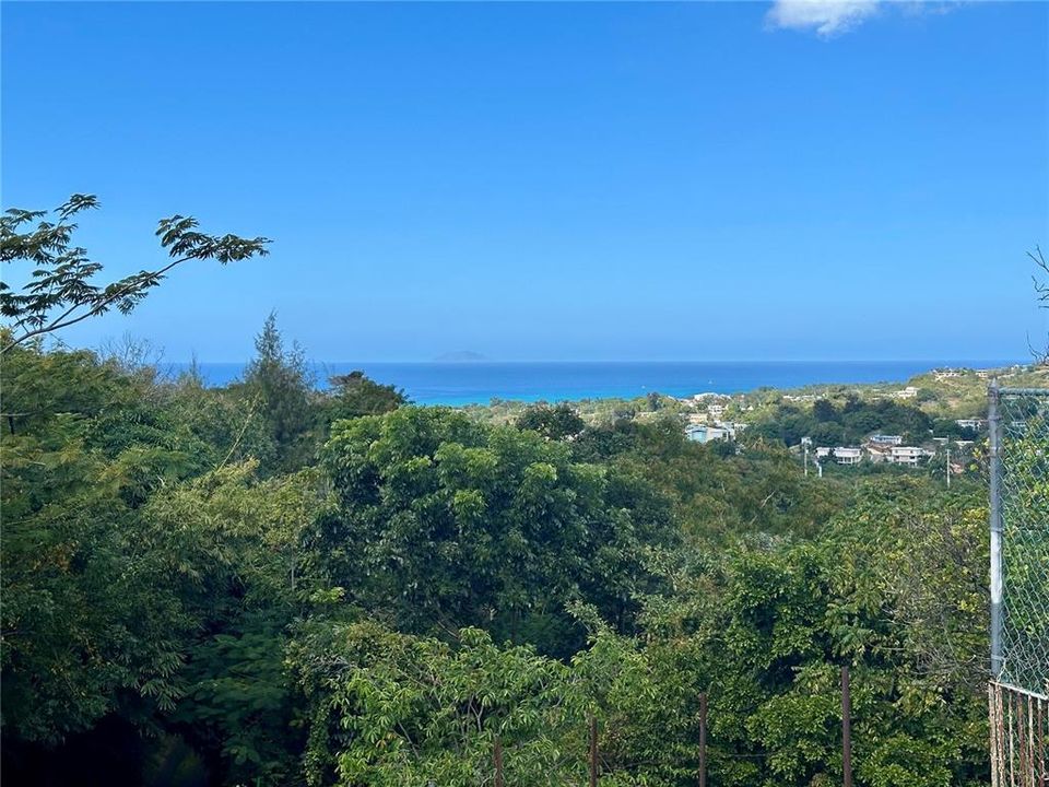 На продажу: $325,000 (4.11 acres)