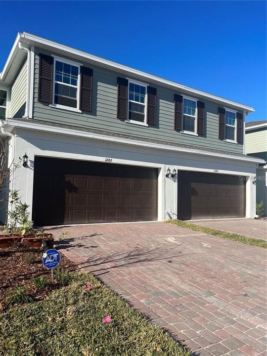 Recently Rented: $2,800 (4 beds, 2 baths, 1876 Square Feet)