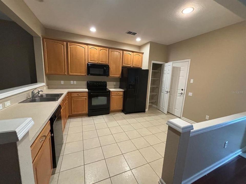 For Sale: $349,000 (3 beds, 2 baths, 1762 Square Feet)