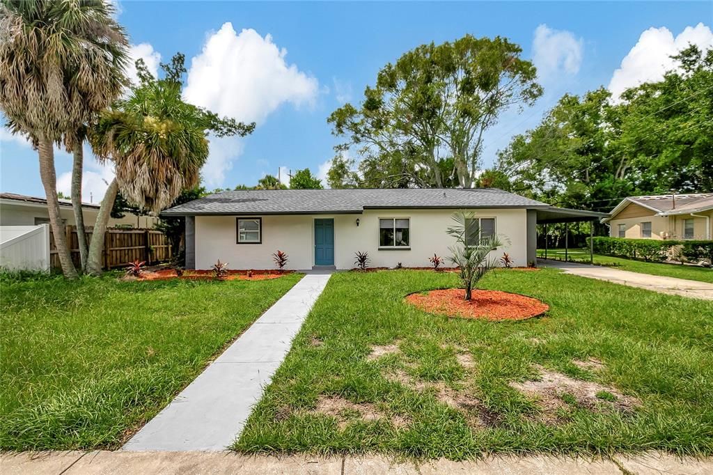 Active With Contract: $429,900 (4 beds, 2 baths, 1868 Square Feet)