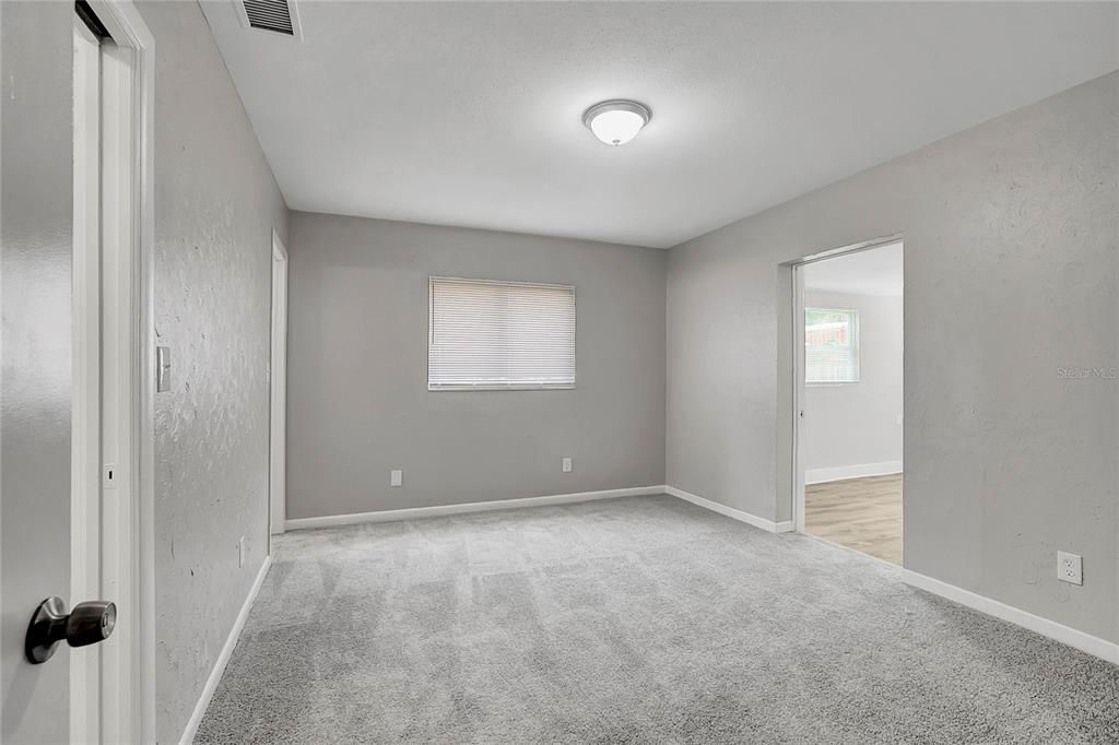 Active With Contract: $429,900 (4 beds, 2 baths, 1868 Square Feet)