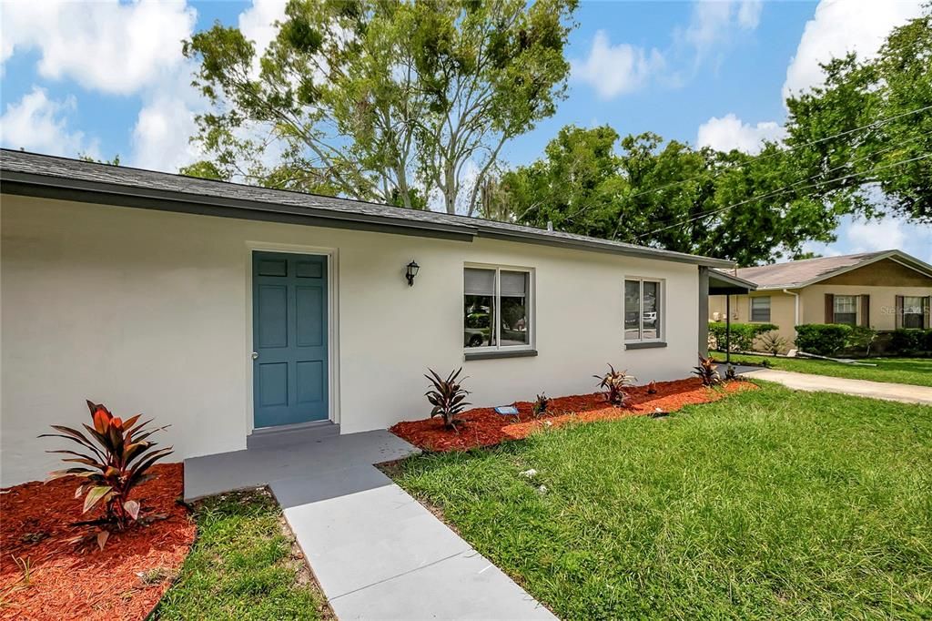 Active With Contract: $429,900 (4 beds, 2 baths, 1868 Square Feet)