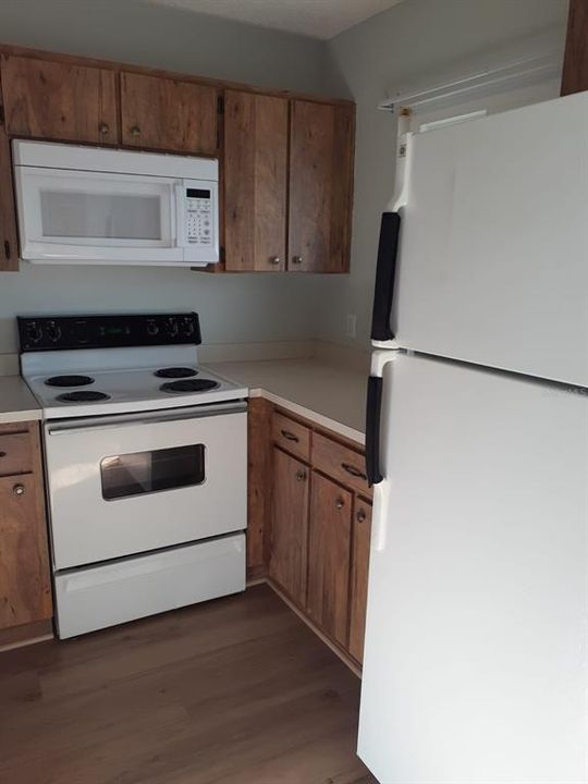 For Rent: $1,400 (2 beds, 2 baths, 864 Square Feet)