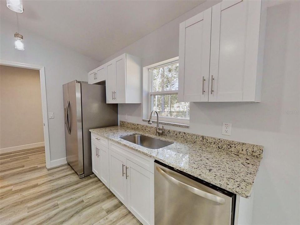 For Sale: $217,000 (3 beds, 2 baths, 1127 Square Feet)