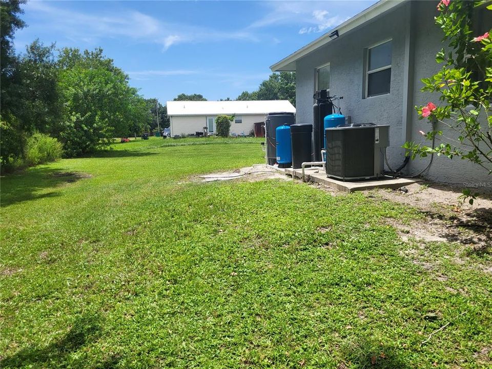 For Sale: $299,777 (3 beds, 2 baths, 1372 Square Feet)