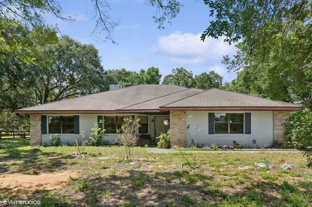 For Sale: $600,000 (3 beds, 2 baths, 2758 Square Feet)